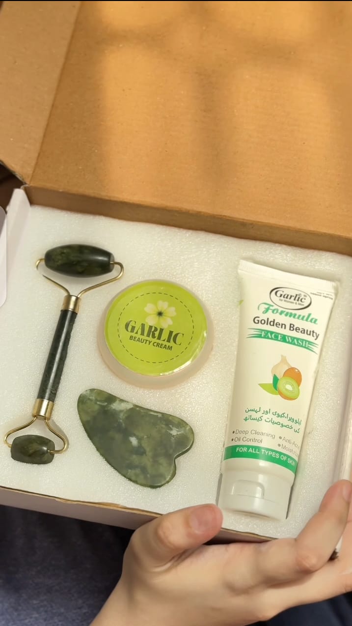 🌿 Garlic Golden Glow Combo – Formula Face Wash + Beauty Cream + Jade Roller And Gosha
